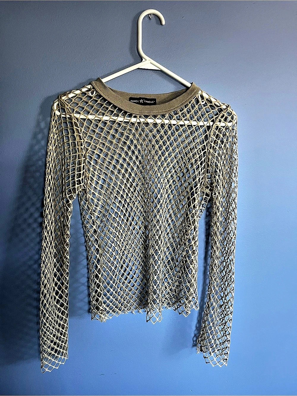 Almost Famous Gold Mesh Long Sleeve Top Size Large Like New